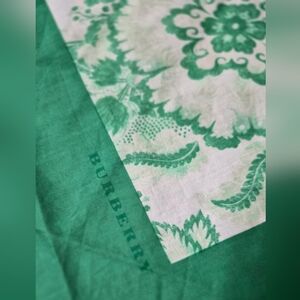 Vintage Burberry Floral Cotton Triangle Scarf – Made in Italy